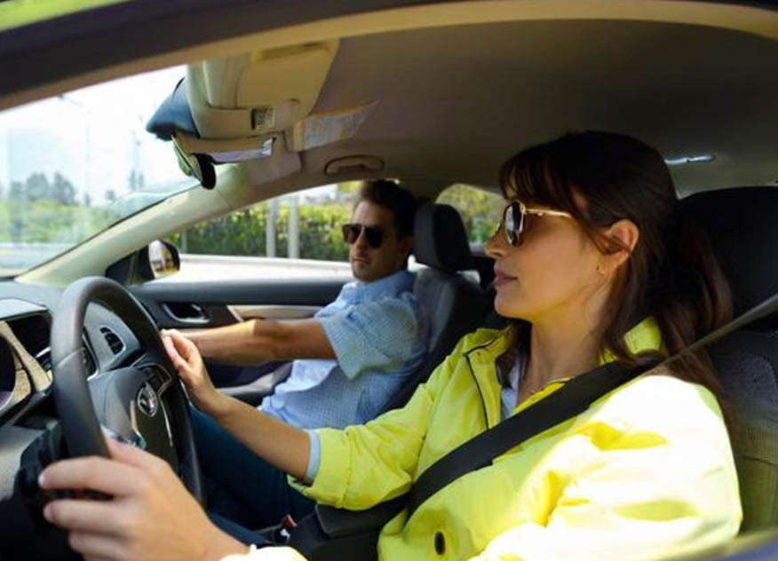 2025年12月上海小昆山驾校基地解惑科目三换挡时如何避免低头看挡?